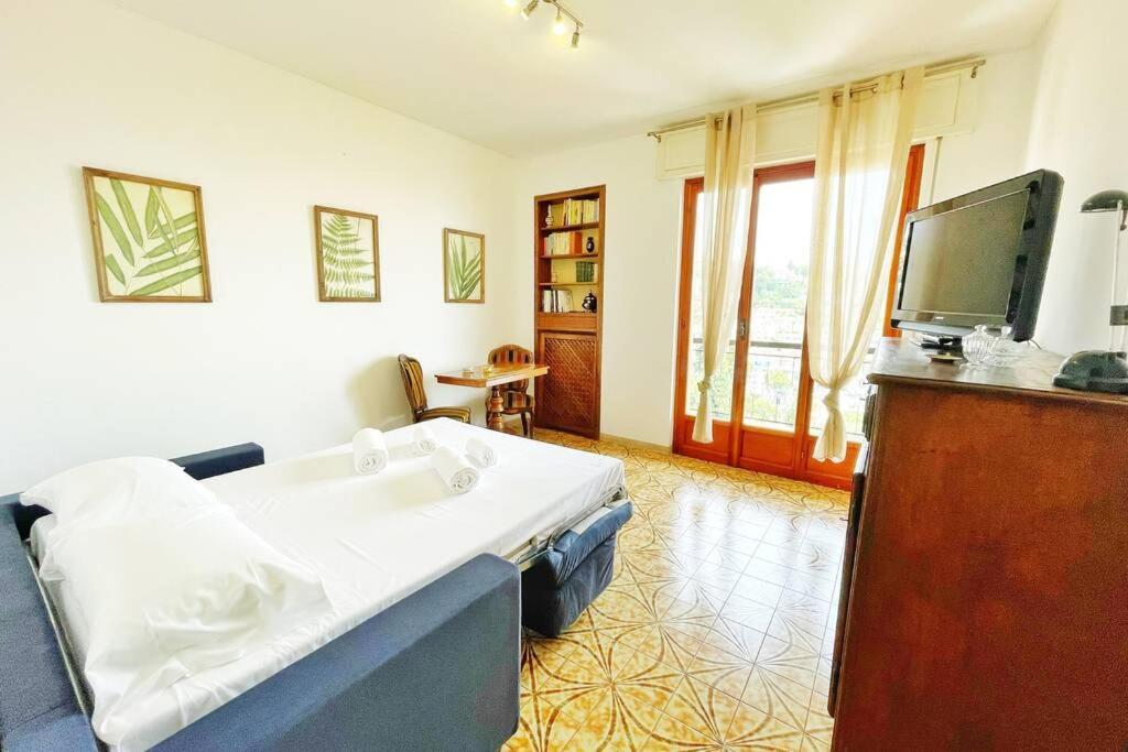 [SUITE DE AMICIS] Vista mare e relax Sanremo Esterno foto